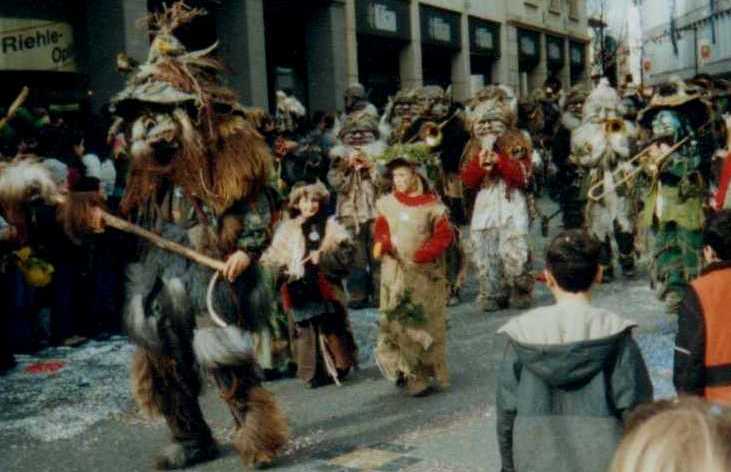 Guggenmusik2 beim Umzug